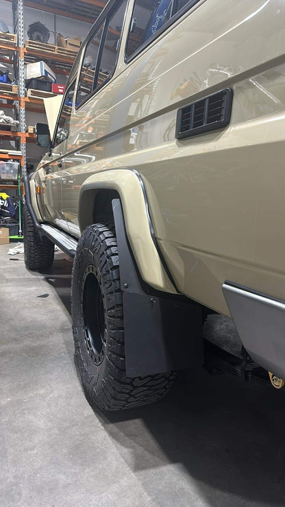 Styleworx Troopy offset mudflaps